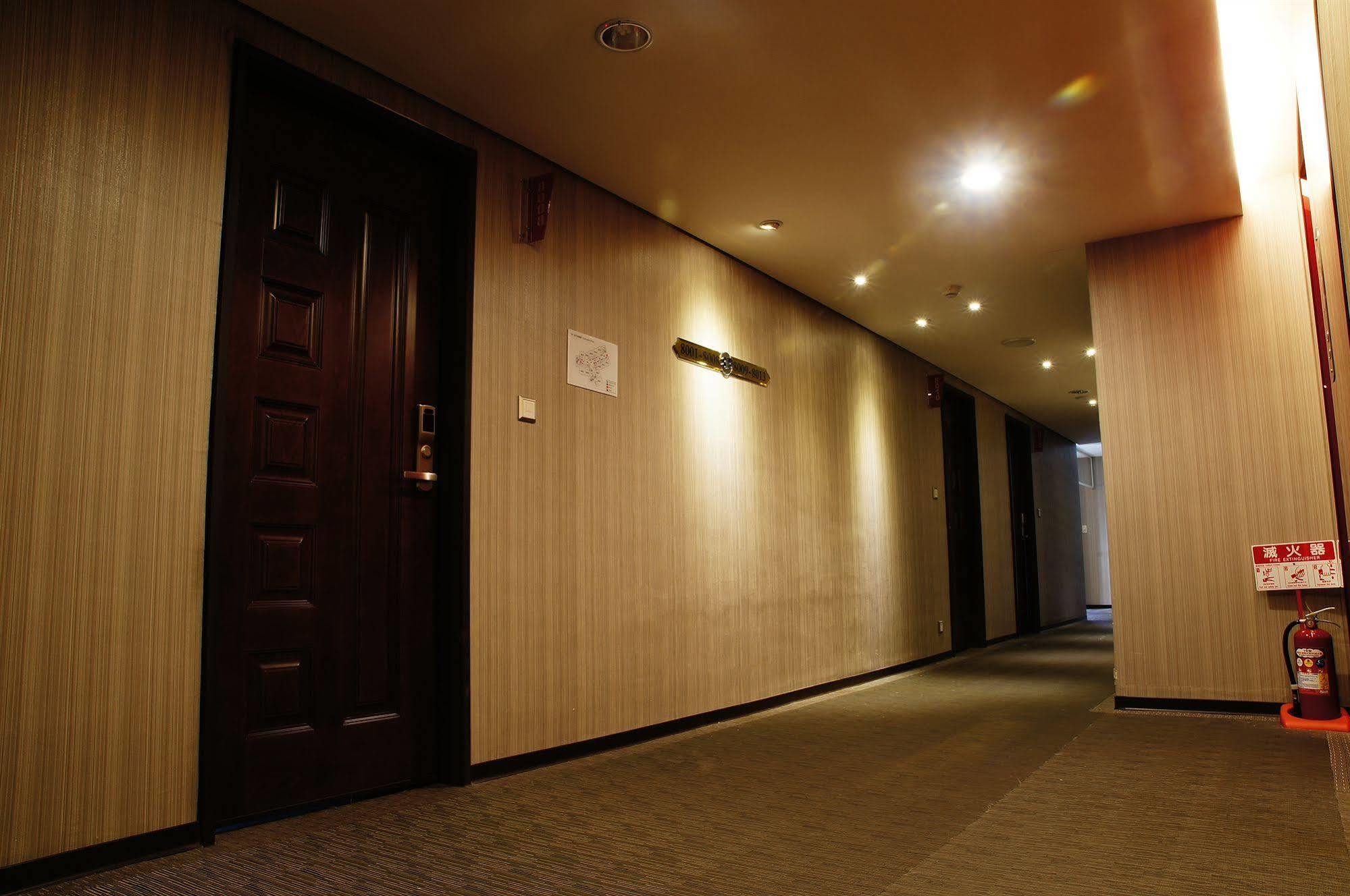 Talmud Business Hotel - Zhongshan 台中市 エクステリア 写真